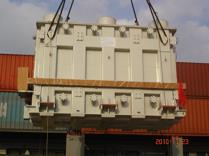 Shanghai exports heavy transformers to the West Coast of South America, with each unit weighing 98 tons.